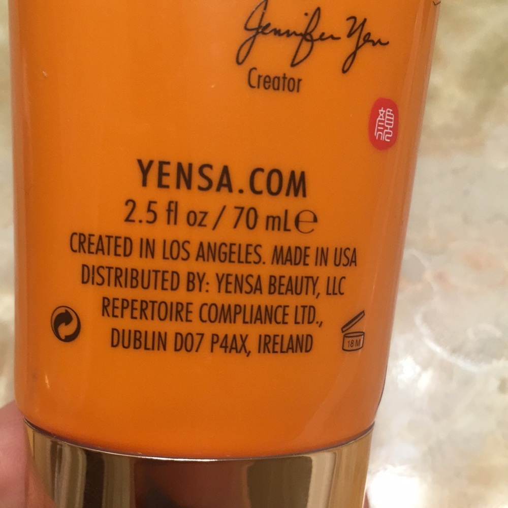 Yensa Pumpkin Tumeric 2-in-1 Radiance Polishing Superfood Face Mask Full Size - Picture 7 of 8